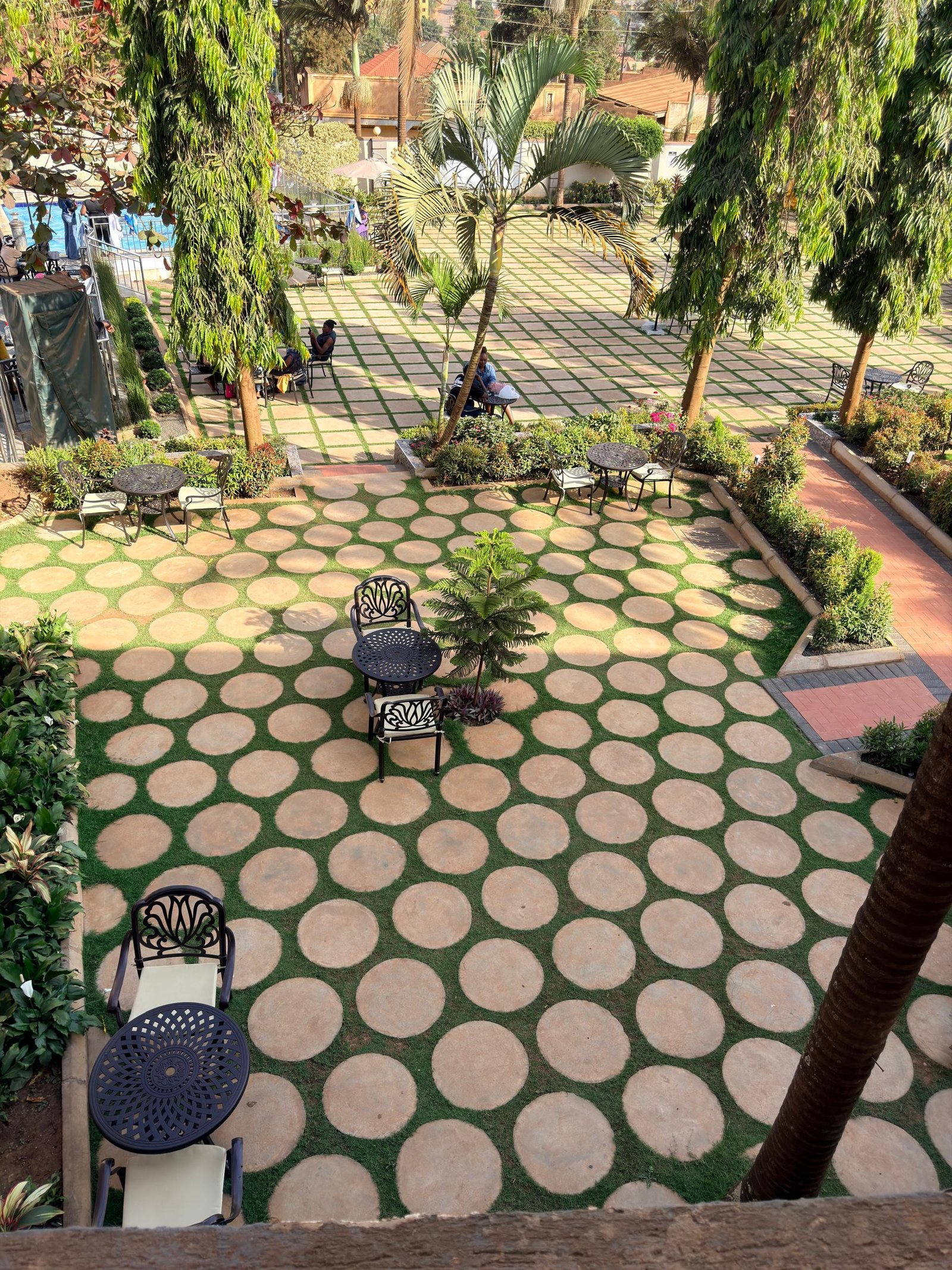 Garden setting at Lavanda Hotel