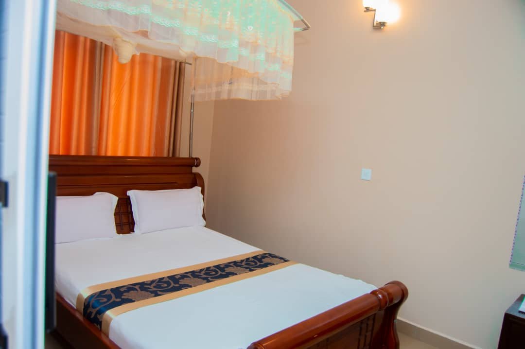 Deluxe Single room interior at Lavanda Hotel